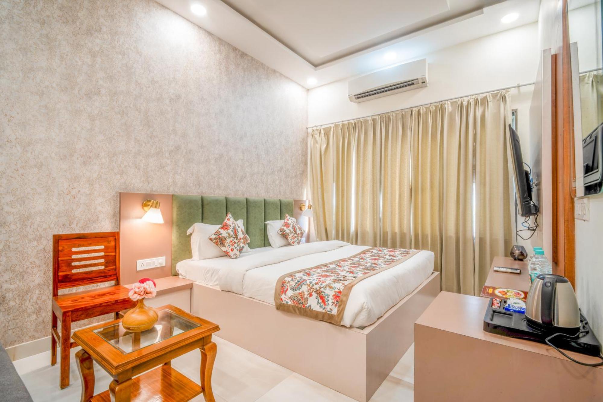 Royal Delight Resort Madina Exterior foto