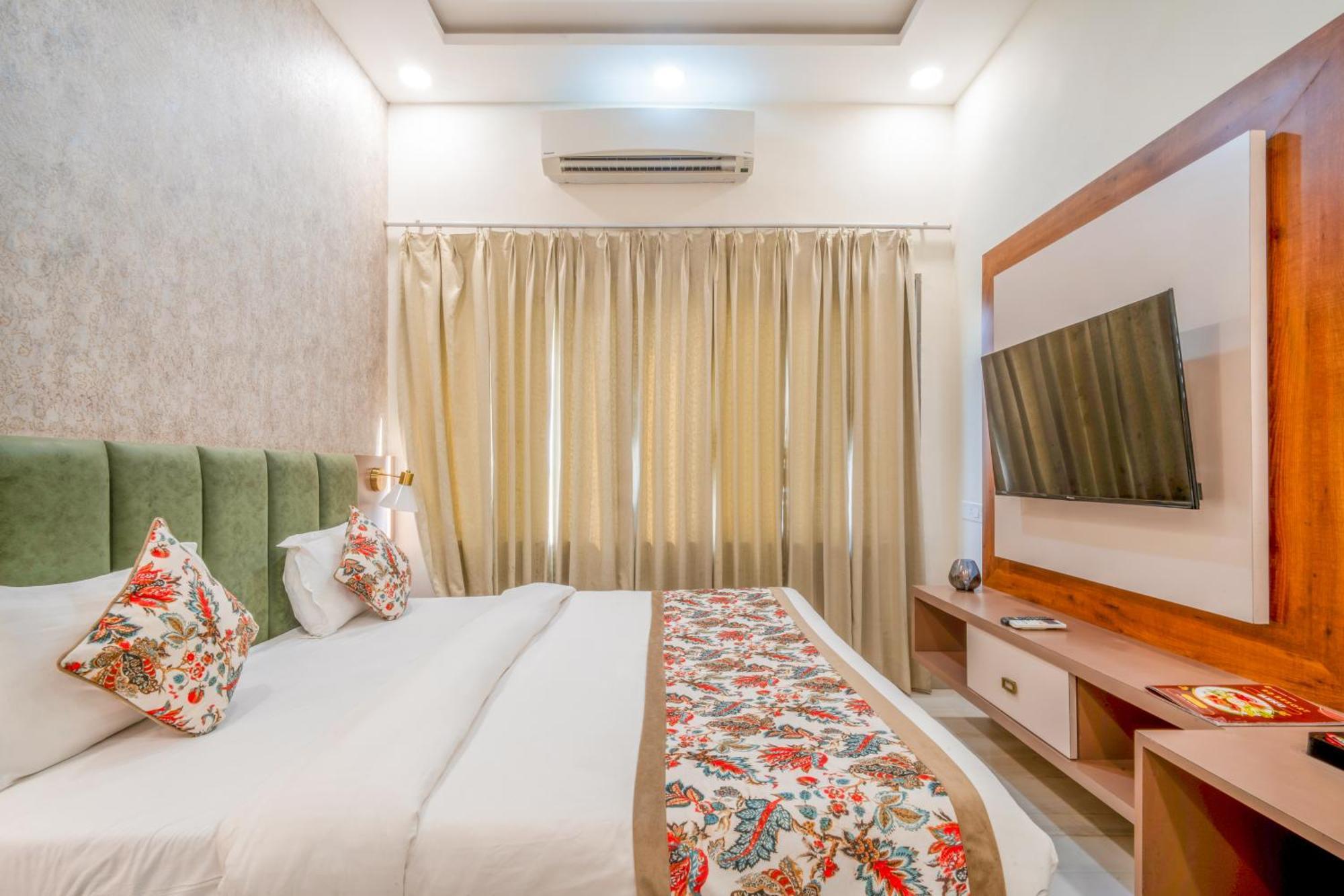 Royal Delight Resort Madina Exterior foto